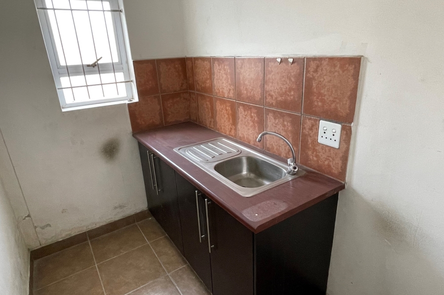 Commercial Property for Sale in Racing Park Western Cape